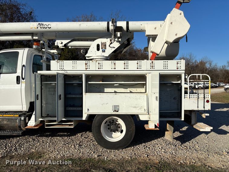 image for item EV3294 2009 Chevrolet C8500 bucket truck