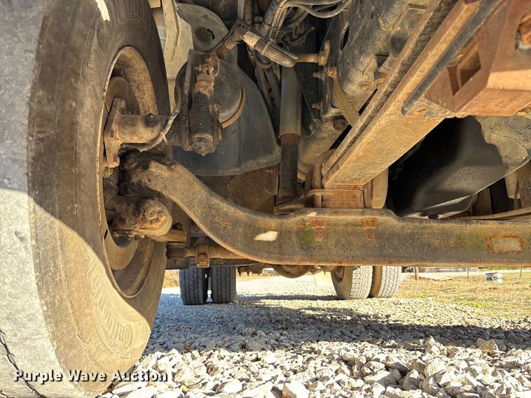 image for item EV3294 2009 Chevrolet C8500 bucket truck