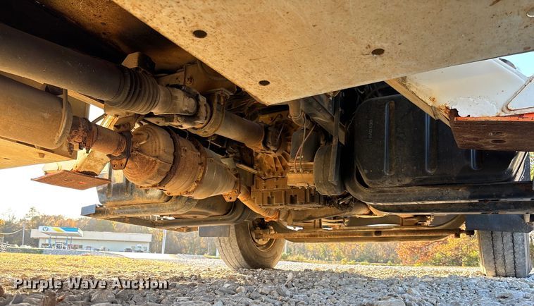 image for item EV3294 2009 Chevrolet C8500 bucket truck