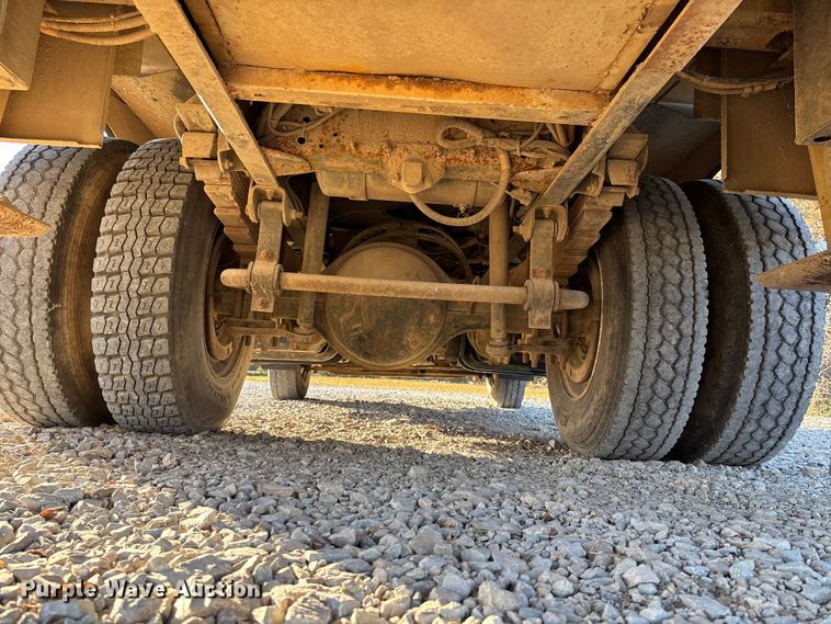 image for item EV3294 2009 Chevrolet C8500 bucket truck