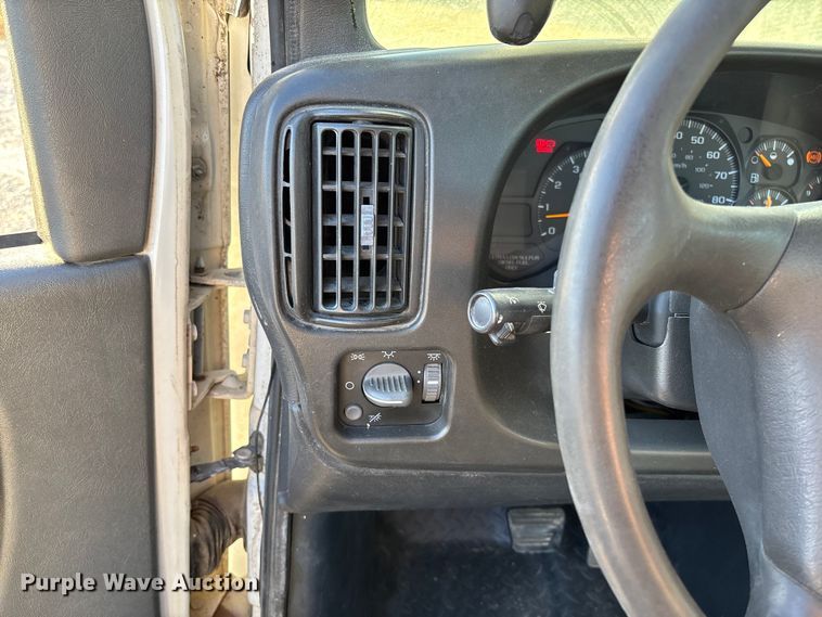 image for item EV3294 2009 Chevrolet C8500 bucket truck