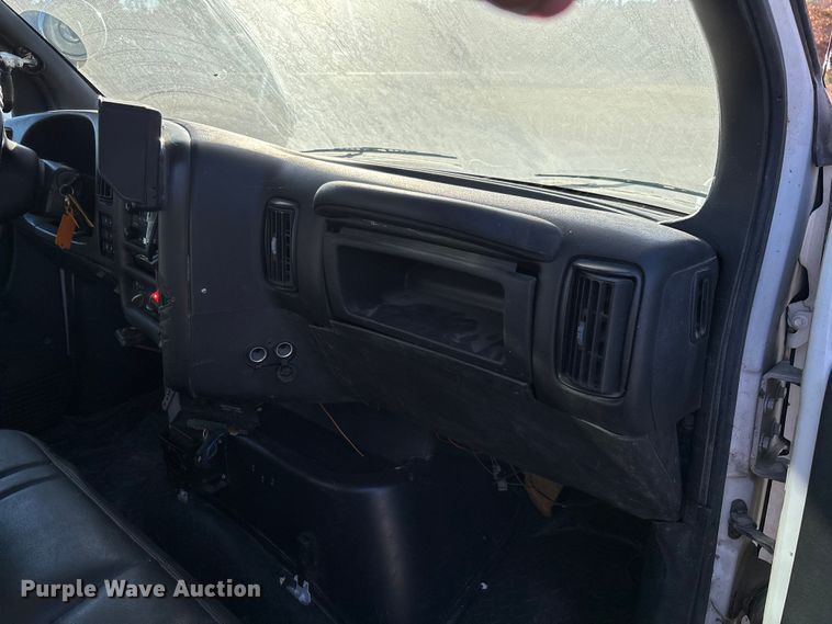 image for item EV3294 2009 Chevrolet C8500 bucket truck