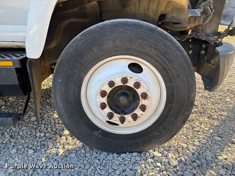 image for item EV3294 2009 Chevrolet C8500 bucket truck