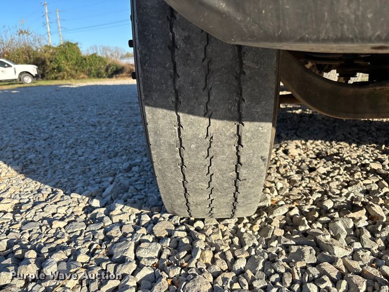 image for item EV3294 2009 Chevrolet C8500 bucket truck