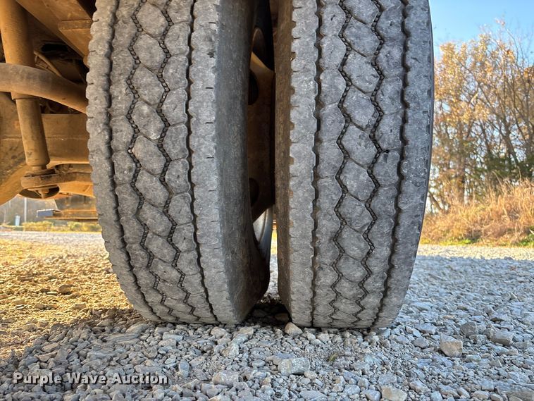 image for item EV3294 2009 Chevrolet C8500 bucket truck