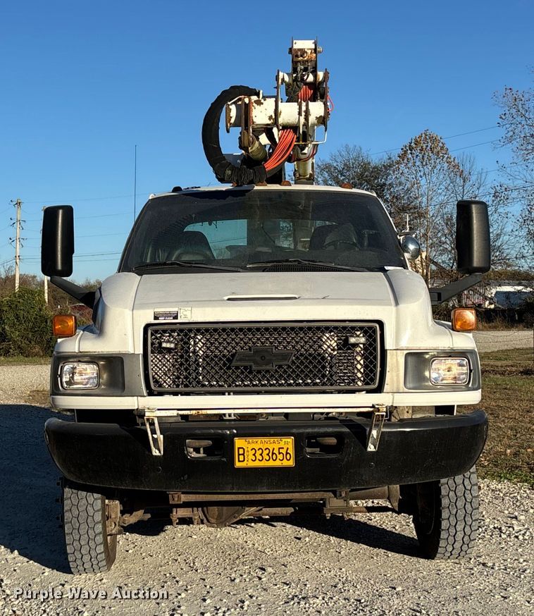 CAMIóN CON CANASTILLA 2008 CHEVROLET ALTEC