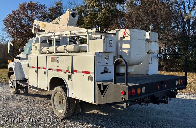 image for item EV3295 2008 Chevrolet C5500 bucket truck