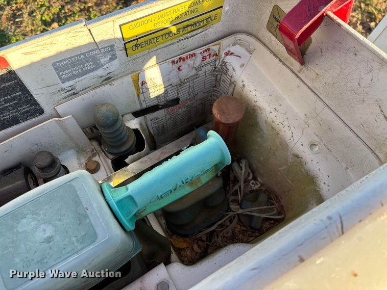 image for item EV3295 2008 Chevrolet C5500 bucket truck