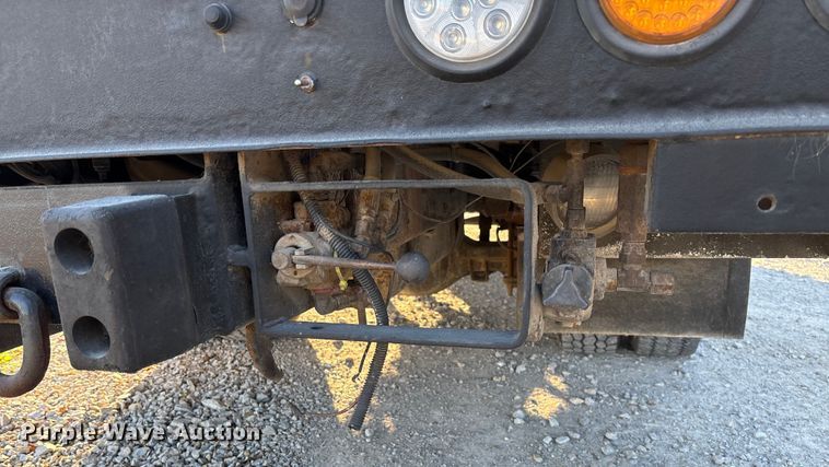 image for item EV3295 2008 Chevrolet C5500 bucket truck