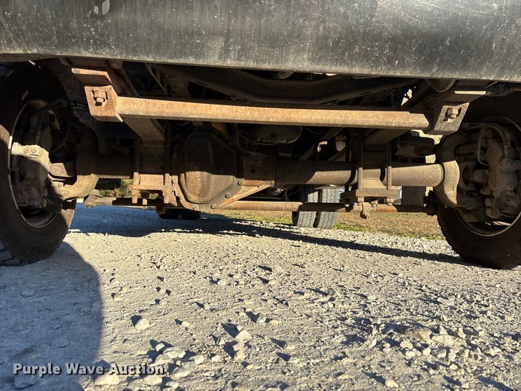 image for item EV3295 2008 Chevrolet C5500 bucket truck