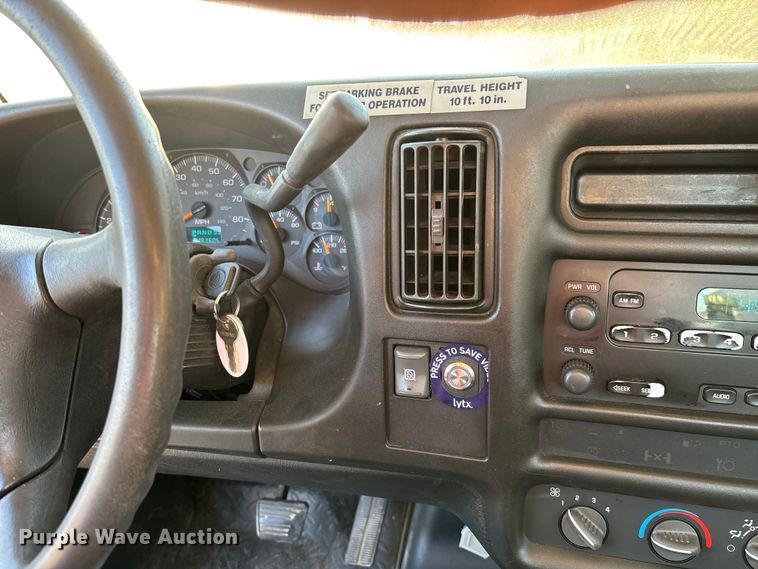 image for item EV3295 2008 Chevrolet C5500 bucket truck