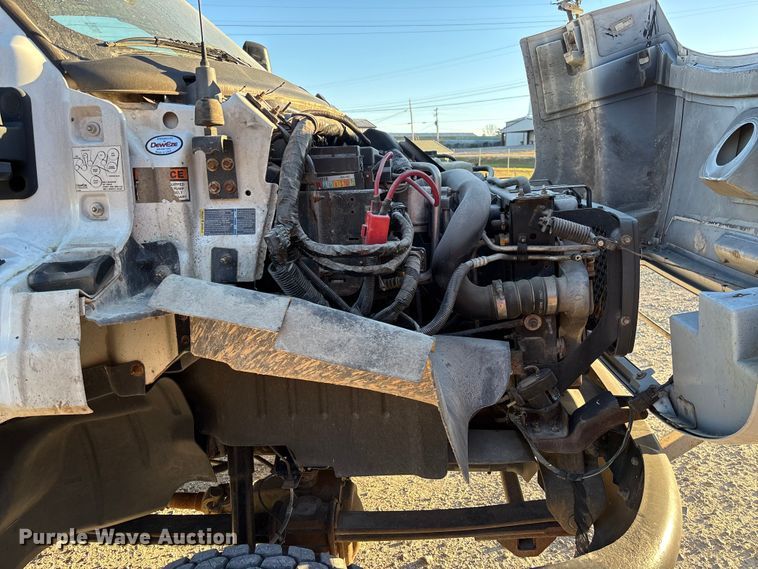 image for item EV3295 2008 Chevrolet C5500 bucket truck