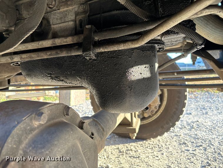 image for item EV3295 2008 Chevrolet C5500 bucket truck