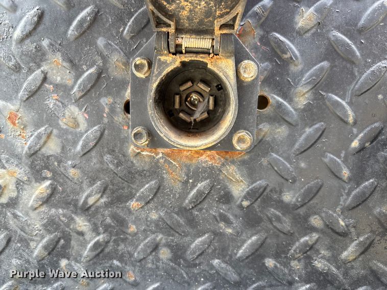 image for item EV3296 2003 International 4300 digger derrick truck