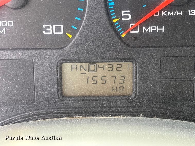 image for item EV3296 2003 International 4300 digger derrick truck