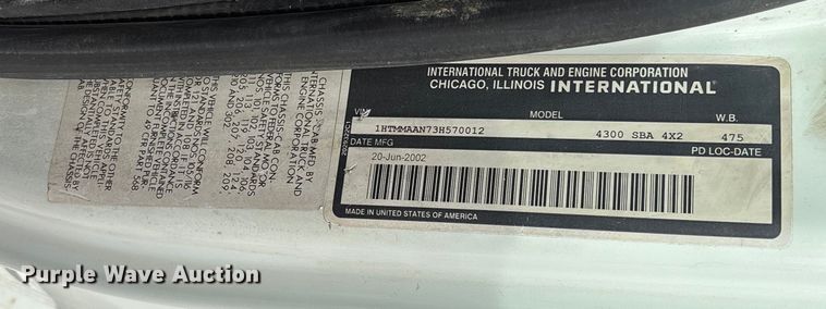 image for item EV3296 2003 International 4300 digger derrick truck