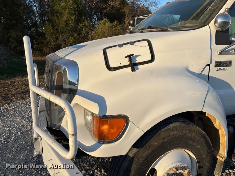image for item EV3297 2007 Ford F750 Super Duty bucket truck