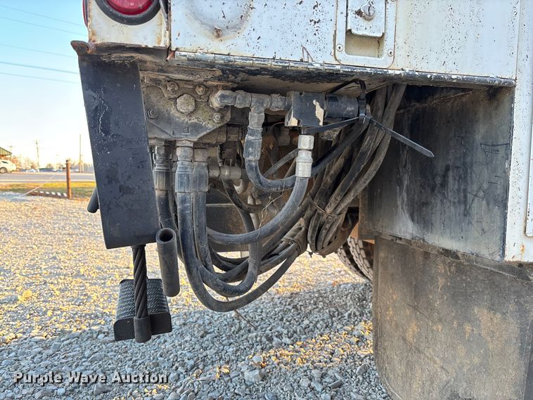 image for item EV3297 2007 Ford F750 Super Duty bucket truck