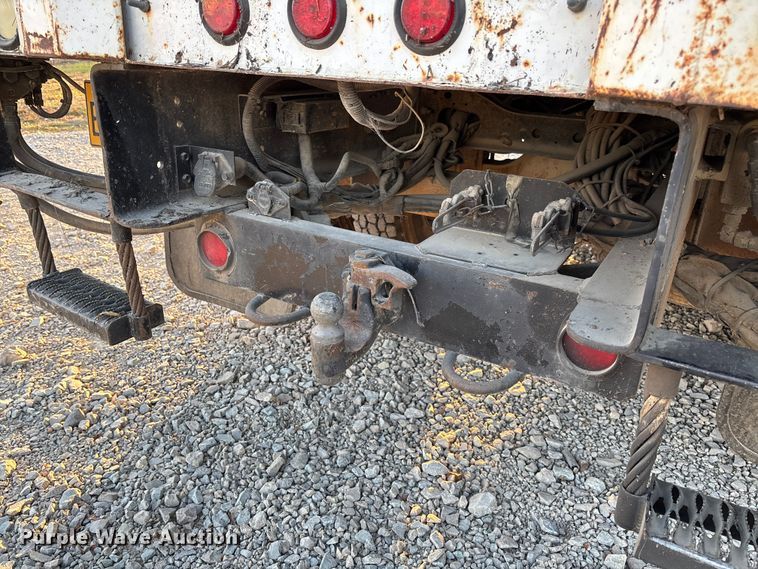 image for item EV3297 2007 Ford F750 Super Duty bucket truck