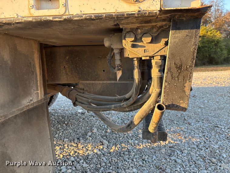 image for item EV3297 2007 Ford F750 Super Duty bucket truck