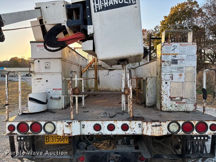 image for item EV3297 2007 Ford F750 Super Duty bucket truck