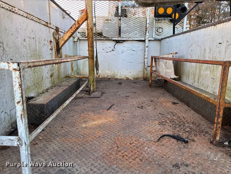 image for item EV3297 2007 Ford F750 Super Duty bucket truck