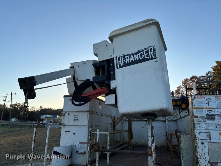 image for item EV3297 2007 Ford F750 Super Duty bucket truck