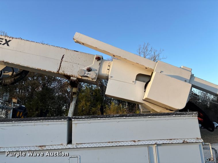 image for item EV3297 2007 Ford F750 Super Duty bucket truck