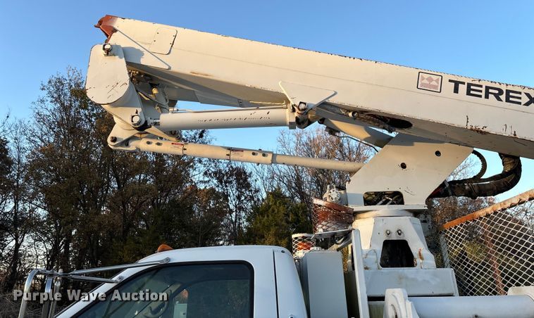 image for item EV3297 2007 Ford F750 Super Duty bucket truck