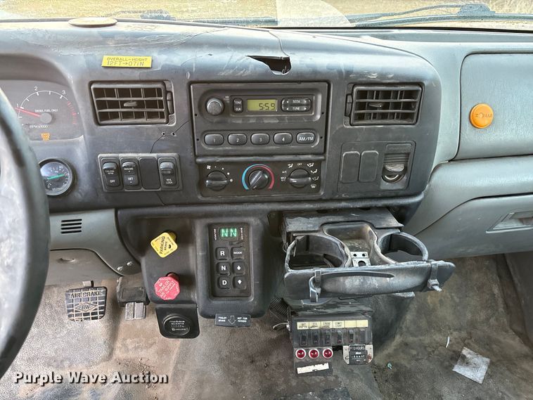 image for item EV3297 2007 Ford F750 Super Duty bucket truck