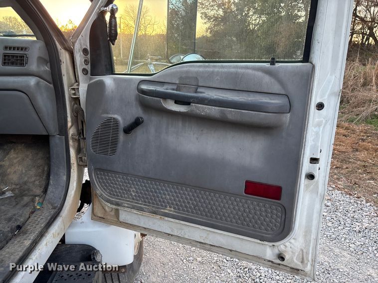 image for item EV3297 2007 Ford F750 Super Duty bucket truck