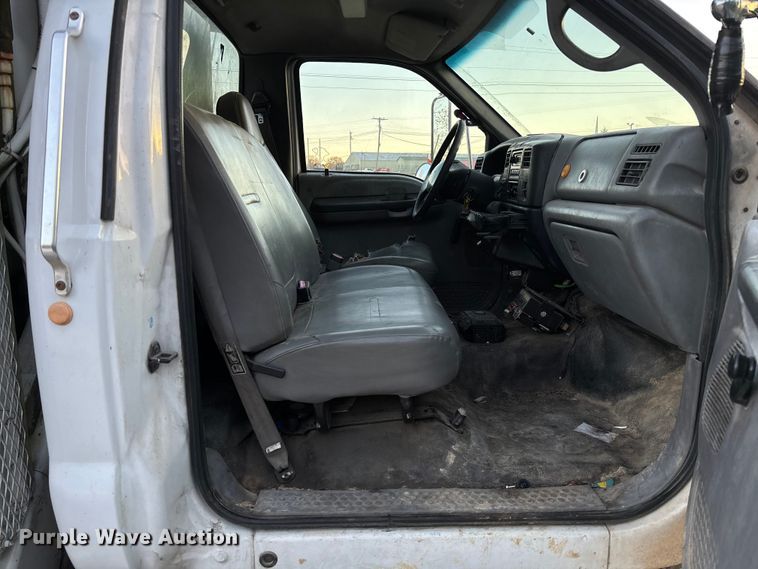 image for item EV3297 2007 Ford F750 Super Duty bucket truck