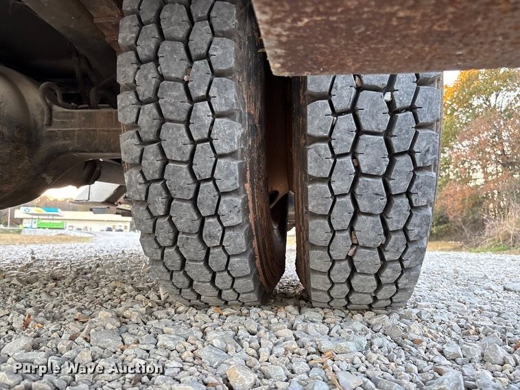 image for item EV3297 2007 Ford F750 Super Duty bucket truck