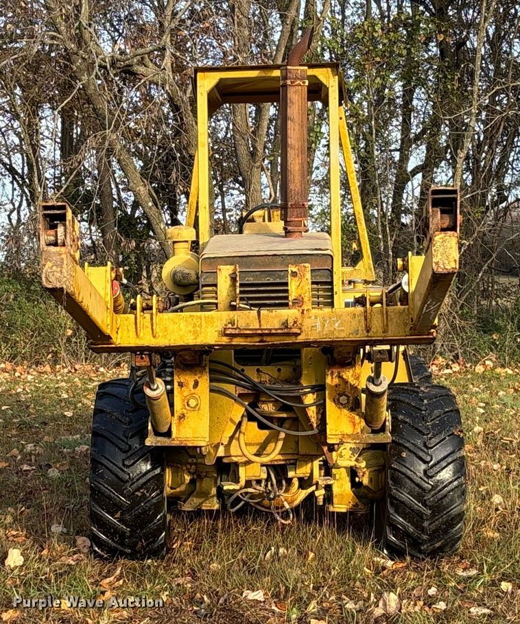 image for item EV3302 Vermeer V-450 vibratory cable plow