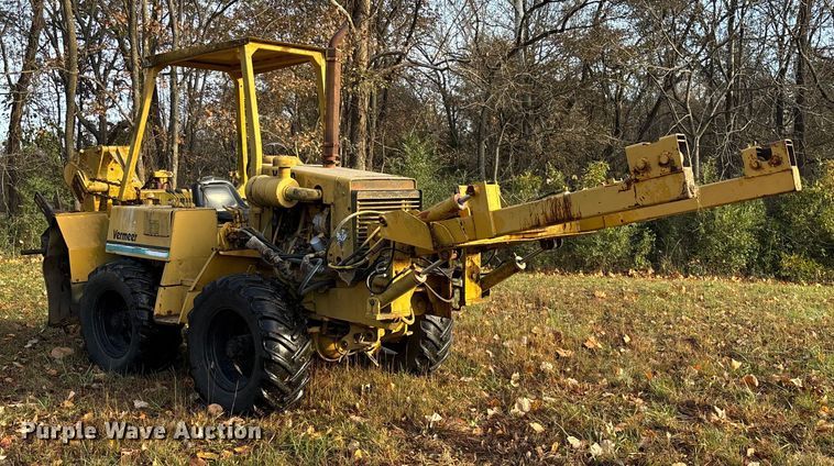 image for item EV3302 Vermeer V-450 vibratory cable plow