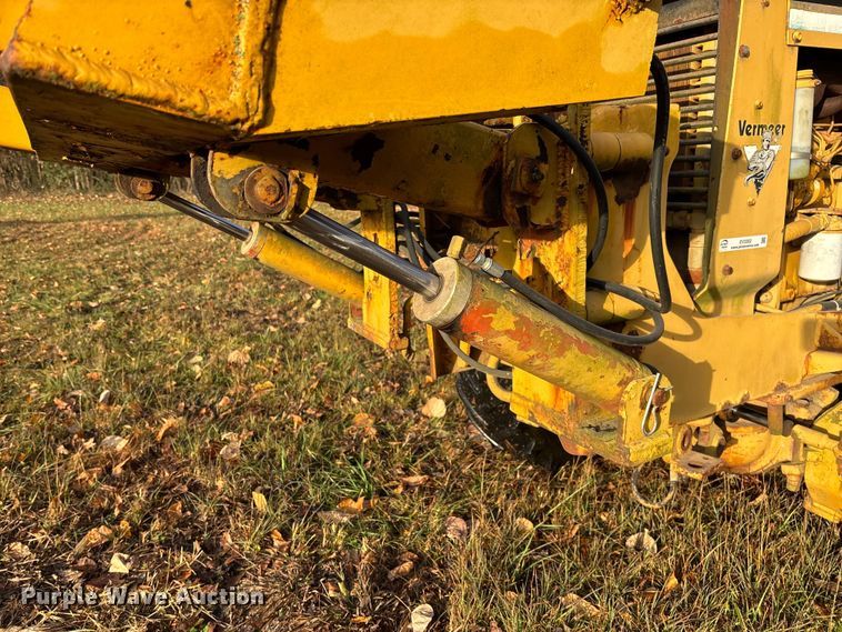 image for item EV3302 Vermeer V-450 vibratory cable plow