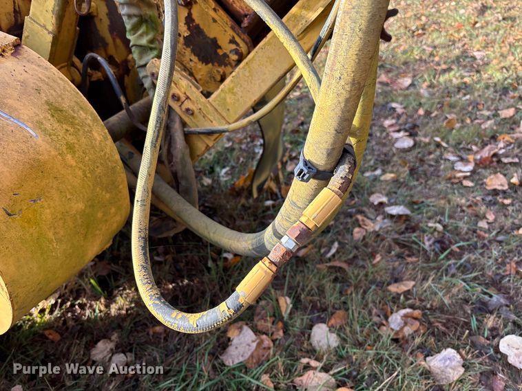 image for item EV3302 Vermeer V-450 vibratory cable plow