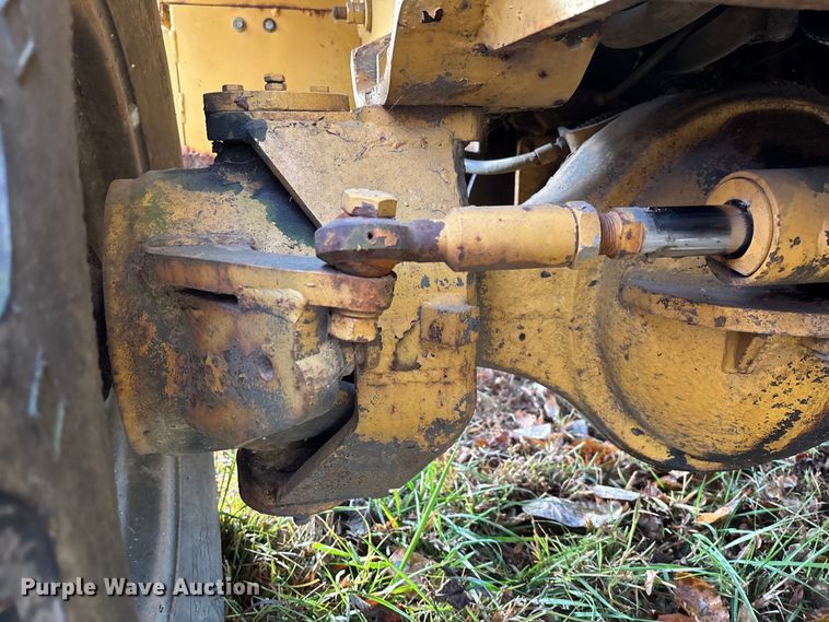 image for item EV3302 Vermeer V-450 vibratory cable plow