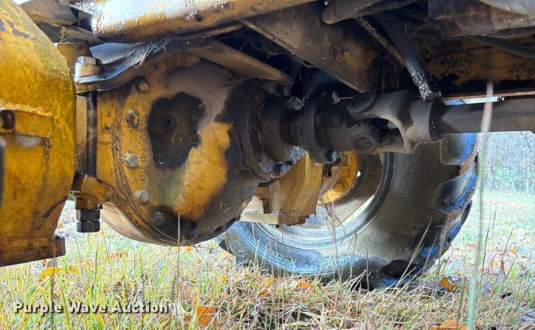 image for item EV3302 Vermeer V-450 vibratory cable plow