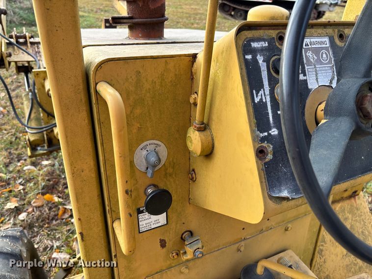 image for item EV3302 Vermeer V-450 vibratory cable plow