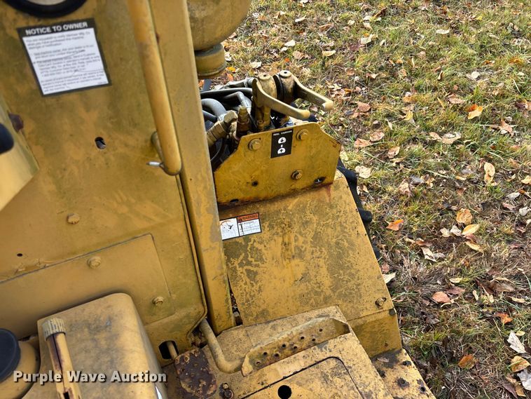 image for item EV3302 Vermeer V-450 vibratory cable plow
