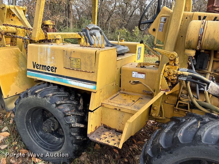 image for item EV3302 Vermeer V-450 vibratory cable plow