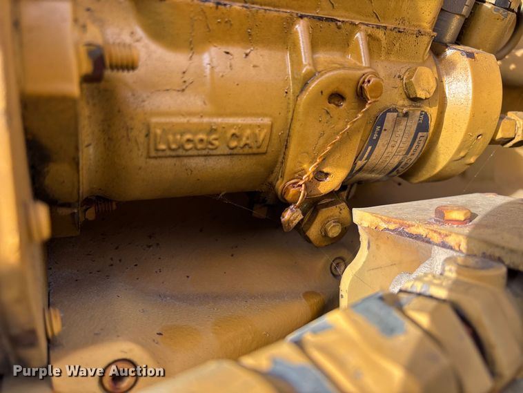 image for item EV3302 Vermeer V-450 vibratory cable plow