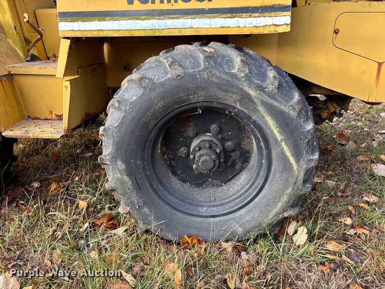 image for item EV3302 Vermeer V-450 vibratory cable plow