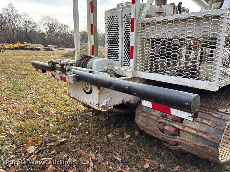 image for item EV3303 Track carrier with digger derrick