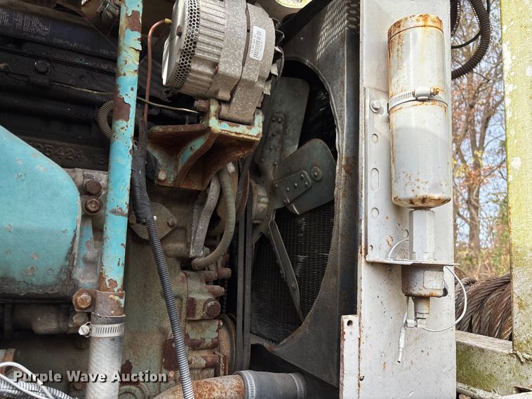 image for item EV3303 Track carrier with digger derrick