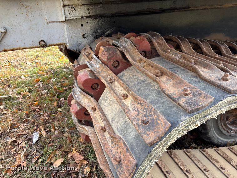 image for item EV3303 Track carrier with digger derrick