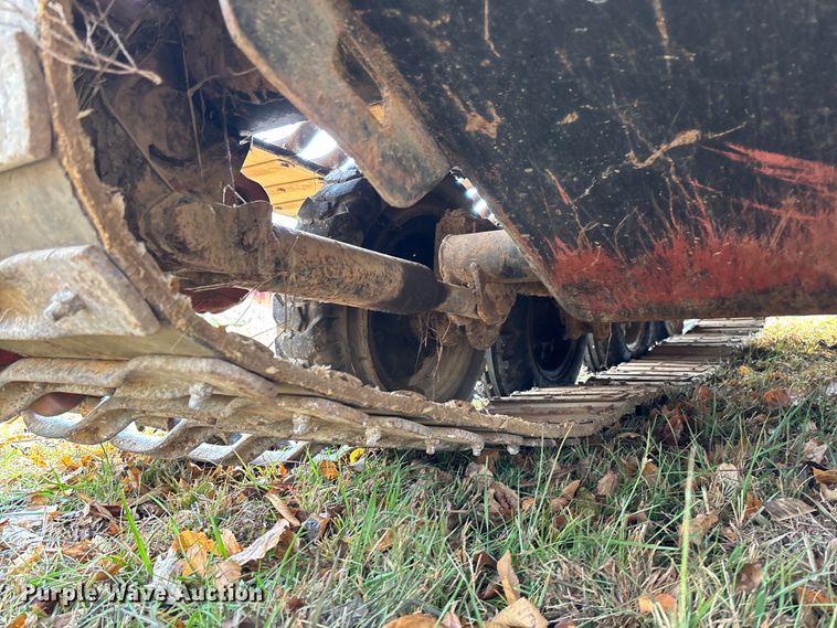 image for item EV3303 Track carrier with digger derrick