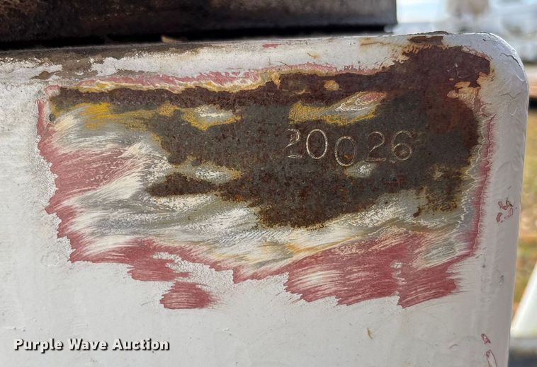 image for item EV3303 Track carrier with digger derrick