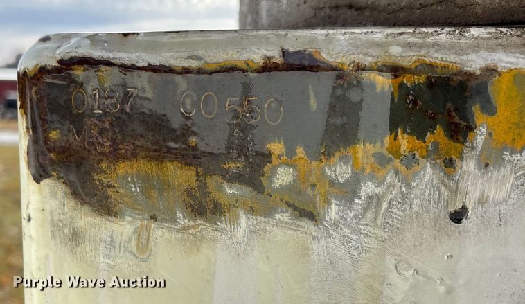 image for item EV3303 Track carrier with digger derrick